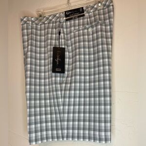 Walter Hagen~NWT Men’s Golf Short~Zip Fly & Button Close~Flat Front~Size 32 & 38